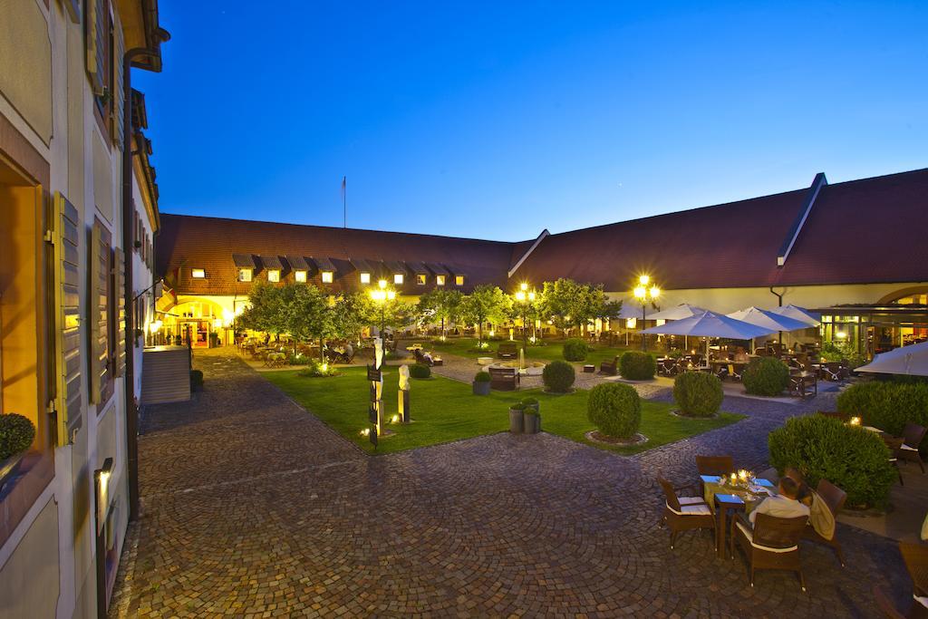 Schloss Reinach Hotel Freiburg im Breisgau Exterior photo